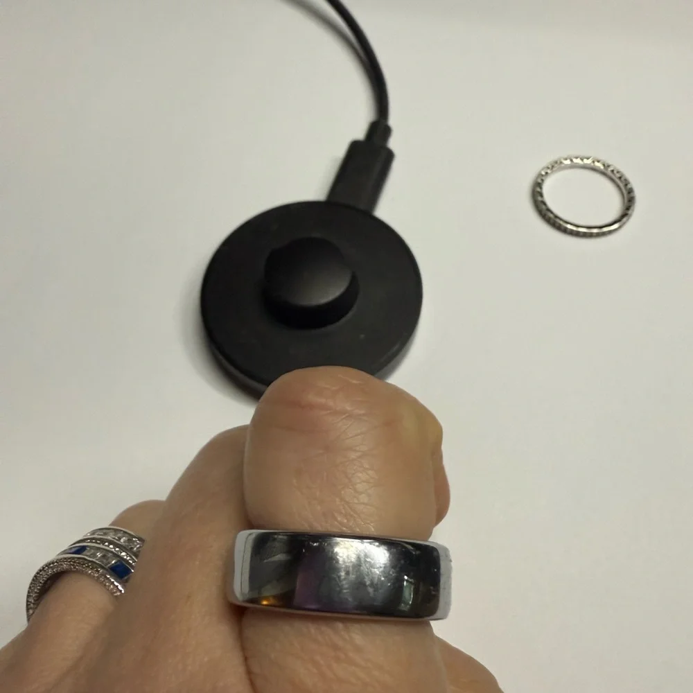 Oura Silver Smart Ring Minimalist Design